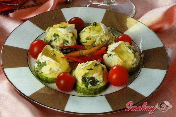 Кабачки, фаршированные творогом