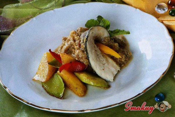 Форель с белыми грибами