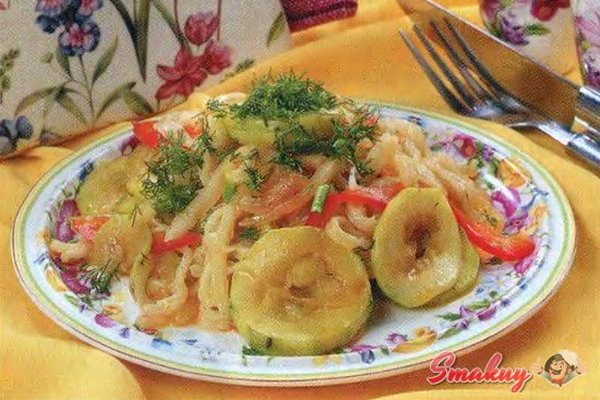 Домашняя лапша с кабачками