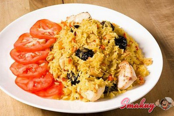 Плов с черносливом