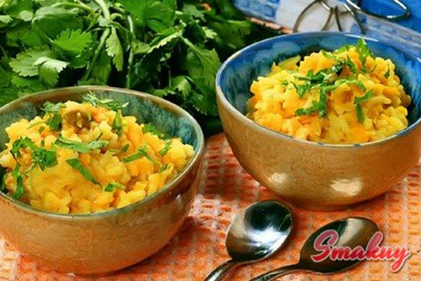 Кичари - индийская каша из чечевицы с рисом