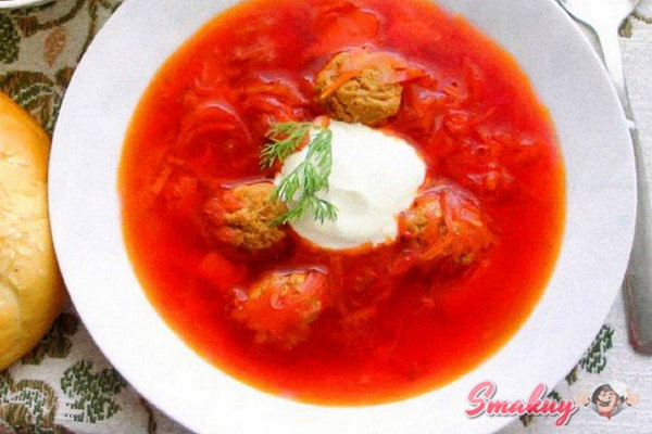 Борщ с фрикадельками