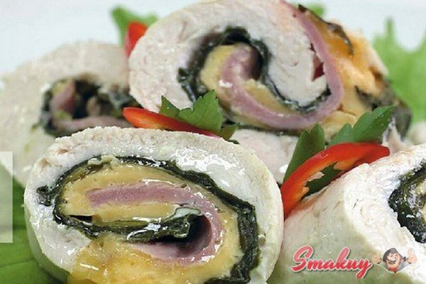 Куриный рулет со шпинатом
