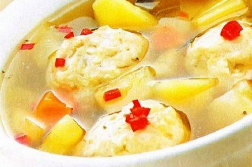Летний супчик с куриными клецками