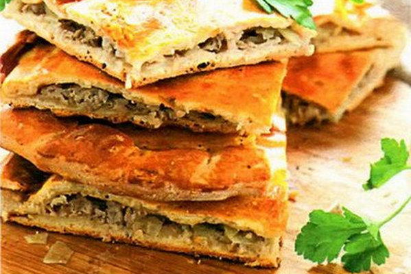 Бездрожжевой пирог с мясом