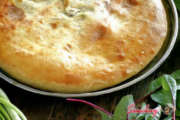 Пирог со свекольными листьями и сыром