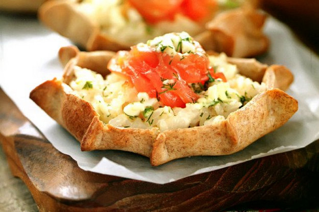 Карельские пирожки с рисом и семгой