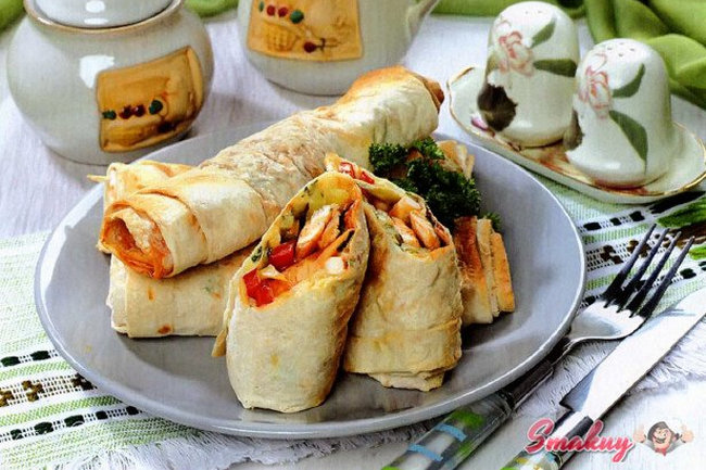 Шаурма с курицей и овощами