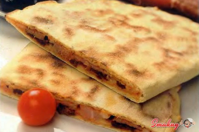 Пицца кальцоне