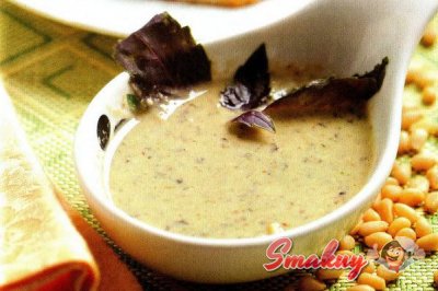 Заправка с орешками